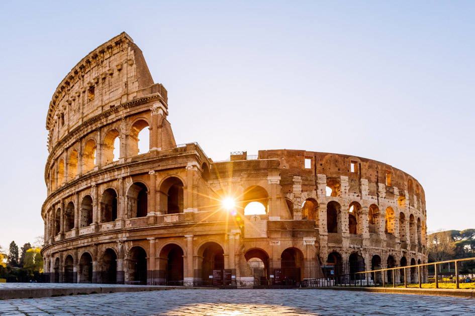 romai-colosseum-Rdsx