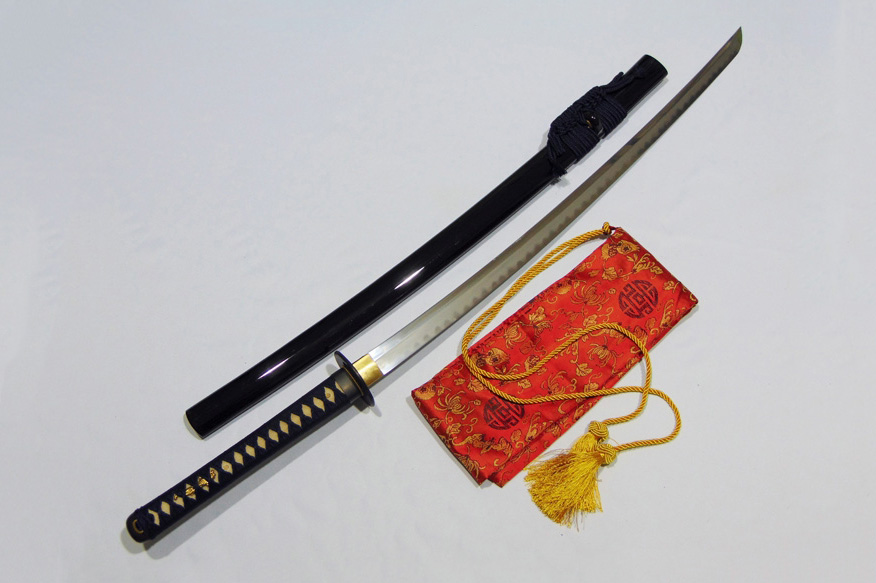 akihito-katana-w2zA.jpg