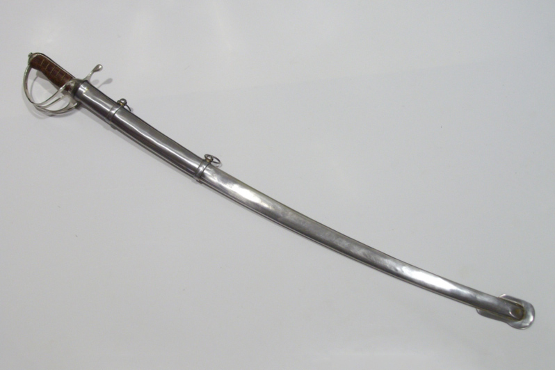 angol-konnyulovassagi-szablya-IIFD