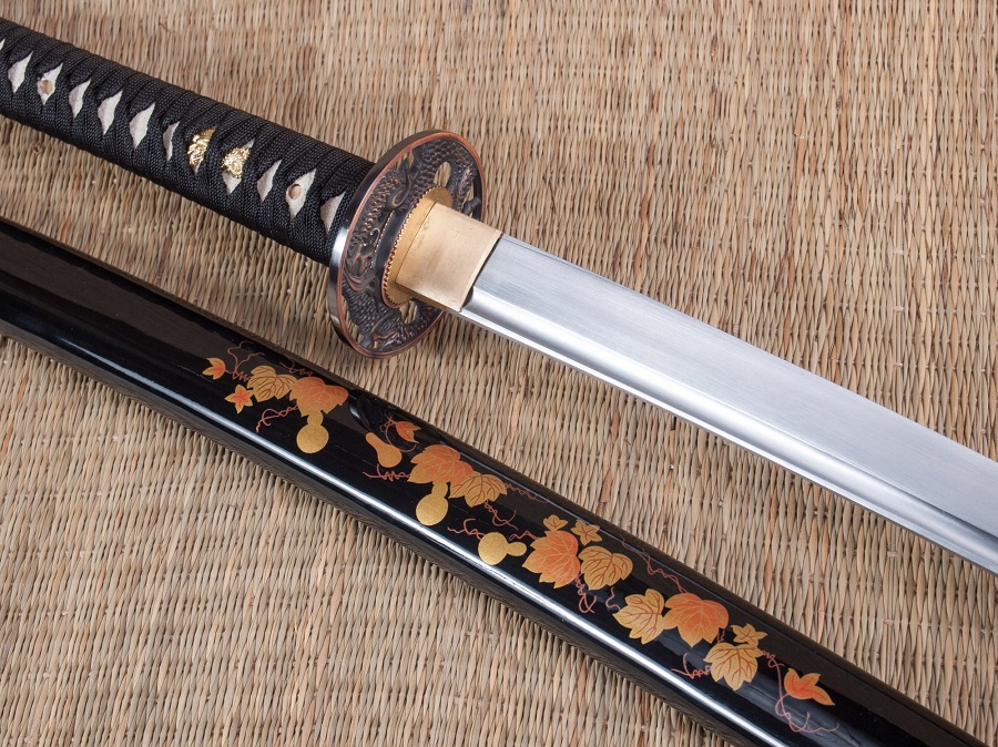 keleti-japan-fegyverek-katana-ha-1-2leF