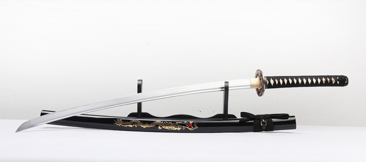 keleti-japan-fegyverek-katanak-aranysarkany-katana-7-YVme