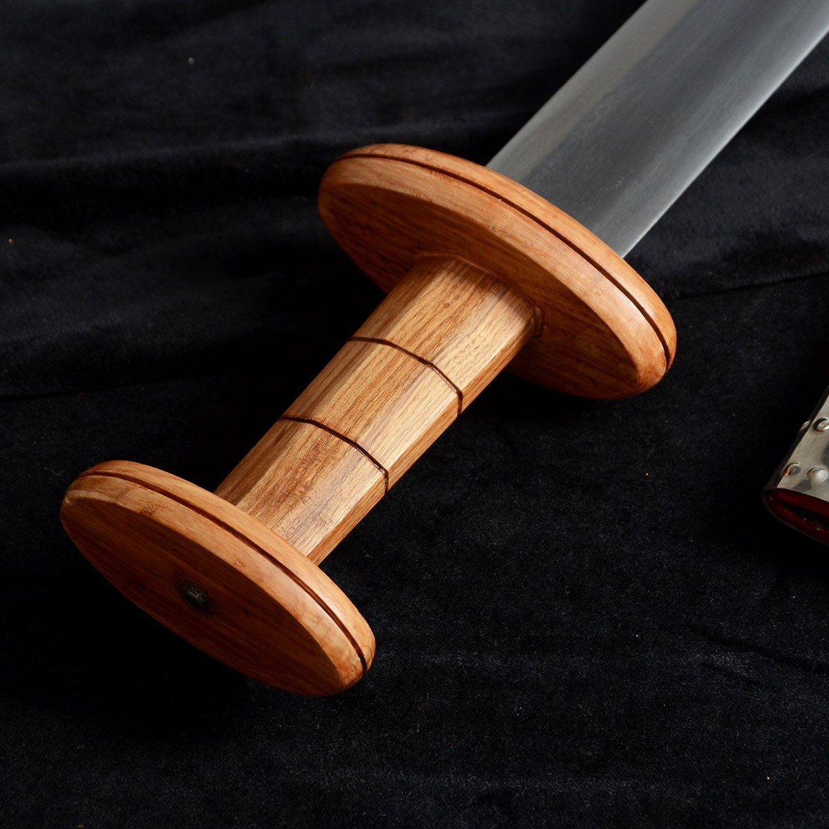 replika-fegyver-okor-feltwell-kard-2-YIKV