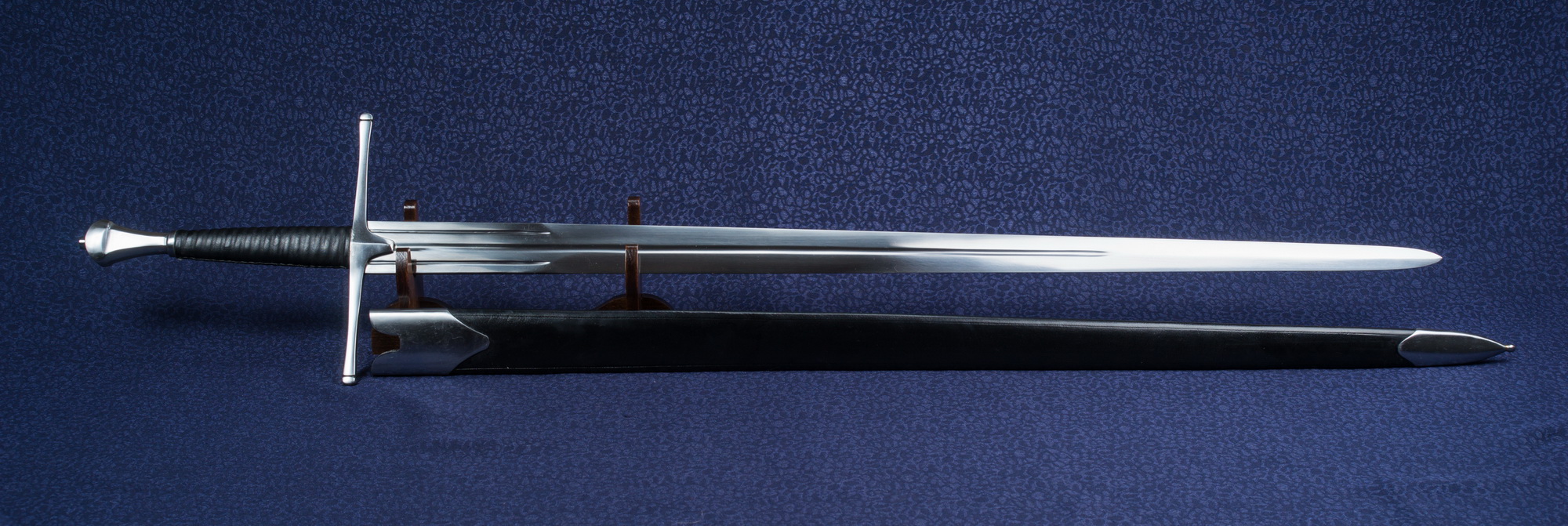 replika-fegyverek-kozepkor-roven-kard-2-bZdV