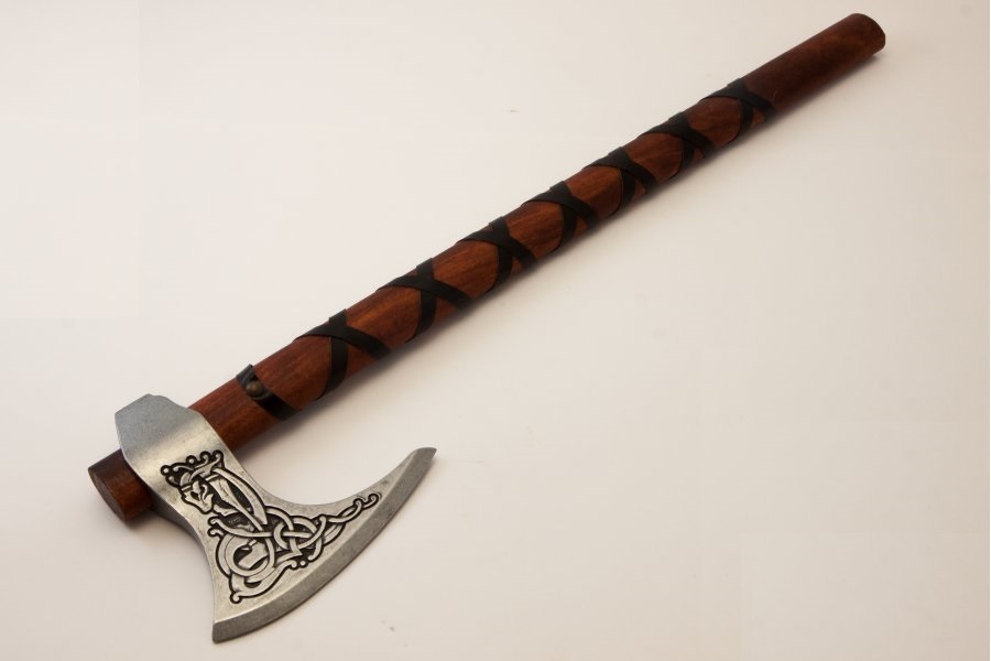 replika-fegyverek-viking-fejsze-9-szazad-4-I37m