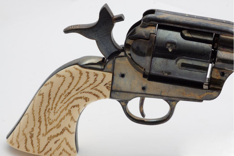 replika-korabeli-tuzfegyverek-revolverek-peacemaker-colt-usa-1873-5-bWHA