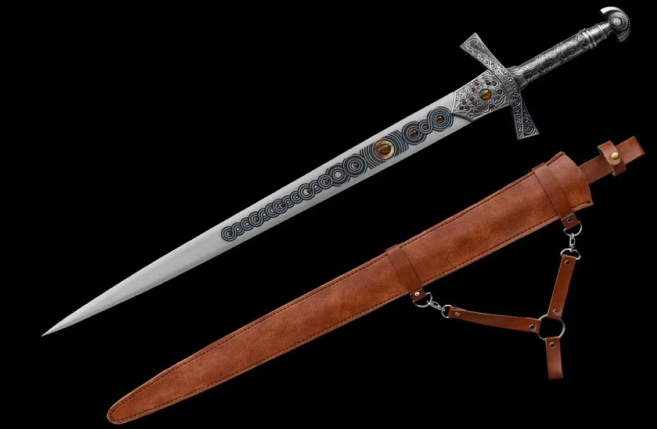 replikashop-videojatekok-vilaga-elden-ring-miquellan-knight-s-kard-ow0l